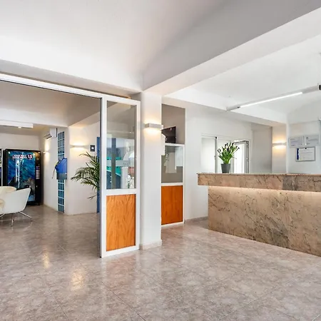 Apartahotel Del Mar 2*